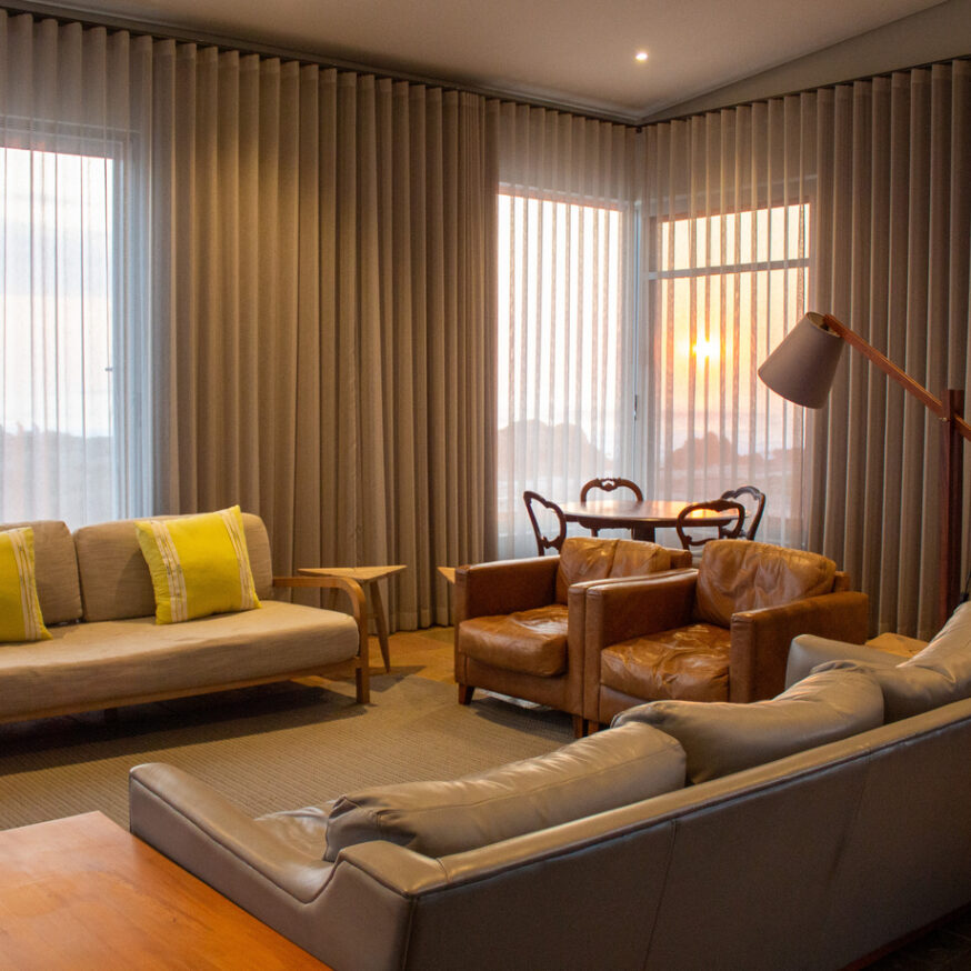 springtide-livingroom